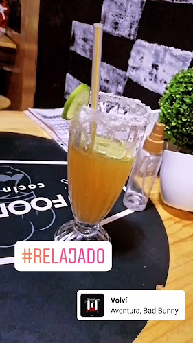 Av. 24 de mayo, y, Salitre