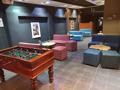 CHICAGO BAR & BISTRO