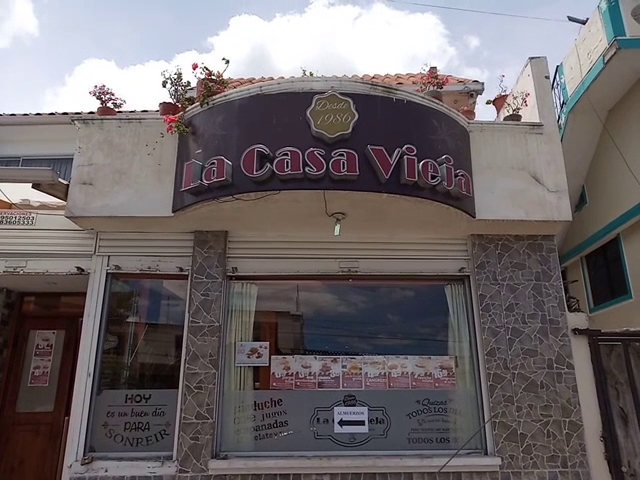 Rocafuerte y, Cayambe