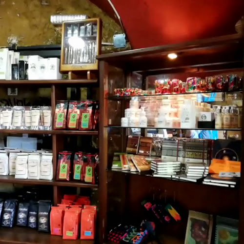 Opinii despre La Bodega de Cantuña în Quito - Gastronomía y hostelería