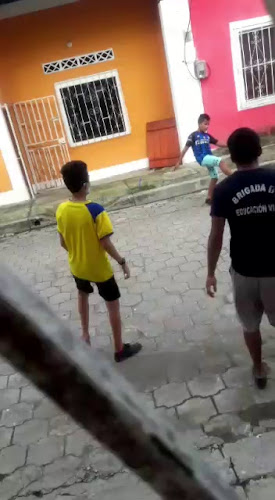 Opinii despre Diluna Lounge Bar în Palestina - Gastronomía y hostelería