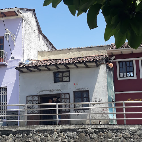 Opinii despre Aguacolla Café în Cuenca - Gastronomía y hostelería