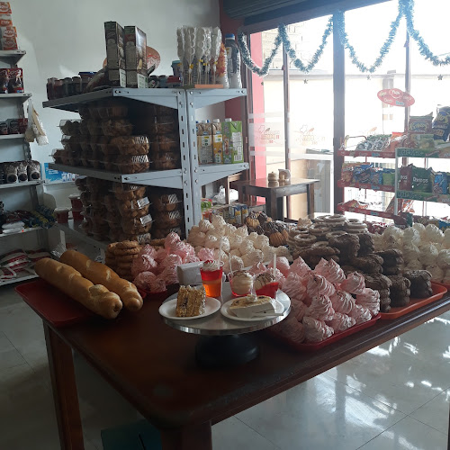 Calle, Av. Abelardo J. Andrade S/N, Cuenca 010215