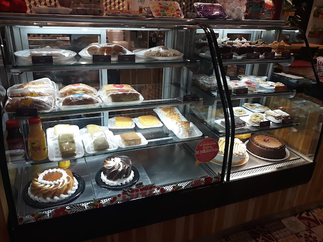 Bombons Coffee Shop - Samborondón Plaza - Samborondón