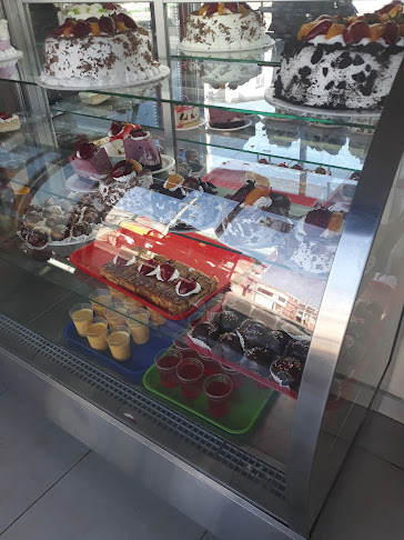 Panadería y Pastelería Reina del Cisne