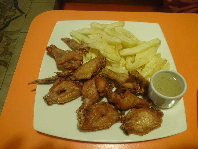 Q7W6+6WP, Camilo Ponce, Tulcán