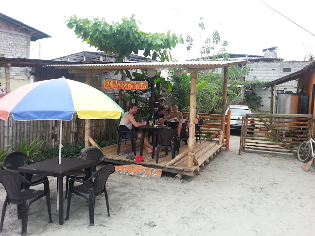 metros del malecon, Calle Principal y Fosforers. A, Mompiche 080351