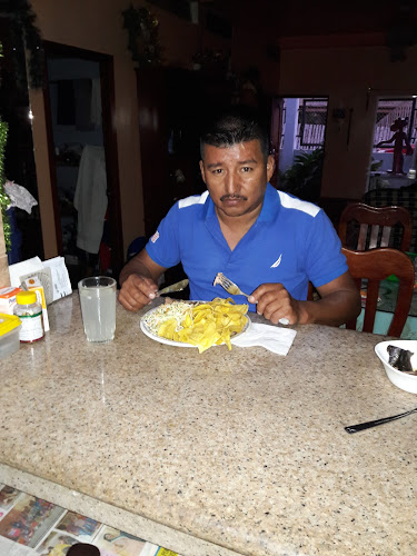 Opinii despre Pizzeria El Idolo în Crucita - Gastronomía y hostelería