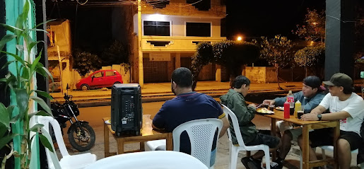 El papi pollo) (papi carne) (papi camarón)