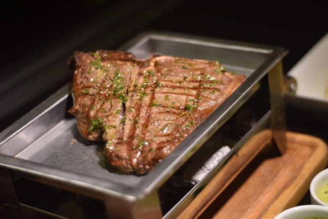 Av. Quito entre Sixto Durán y, Edmundo Chiriboga, Santa Rosa