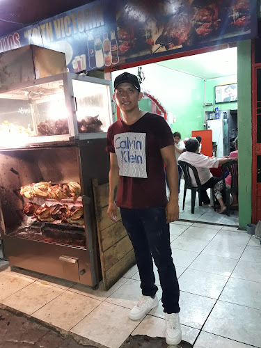 Av. 7 de octubre entre 14ava, y, Quevedo