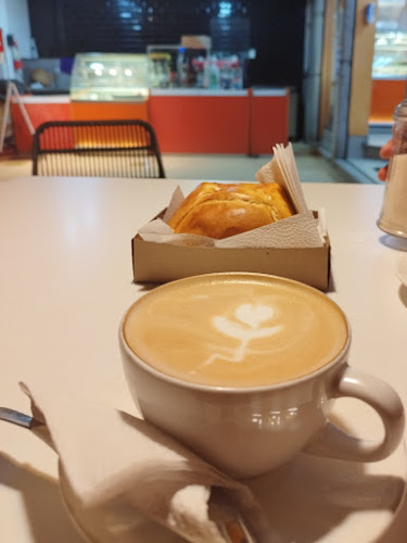 Opinii despre Panaderia Delicious Ambateña în Ambato - Gastronomía y hostelería