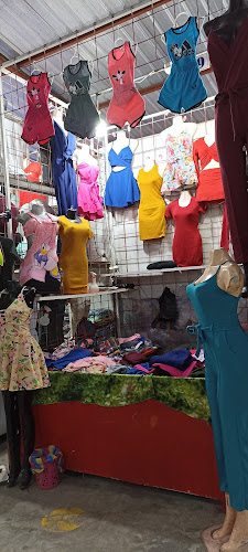 Opinii despre Mercado La FERIA de ropa în Santo Domingo - Gastronomía y hostelería