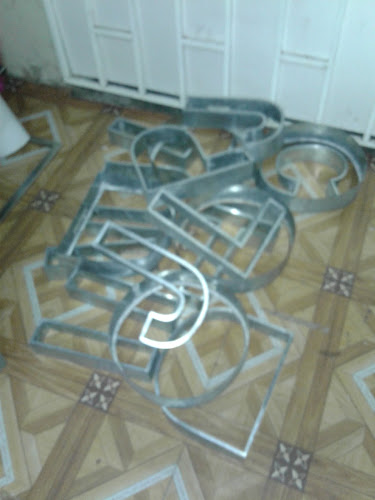 R34G+77G, Assad Bucaram Elmhalin & Carlos Gomez Rendon, Carlos Gómez Rendón, Guayaquil