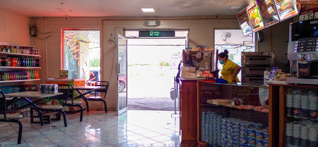 Opinii despre Horno de Bizcochos Abuelita EDE în Tabacundo - Gastronomía y hostelería