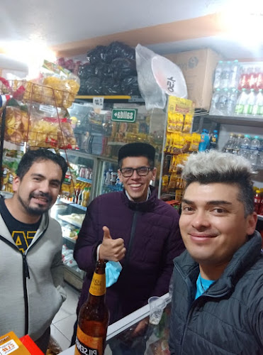 Comentarii opinii despre Panaderia y Viveres Holandesa