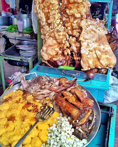 Mercado Municipal "El Quinche" - Gastronomía y hostelería