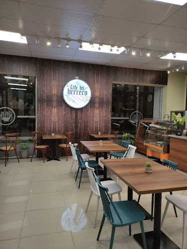 Opinii despre Café Del Herrero în Cuenca - Gastronomía y hostelería