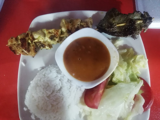 QR64+F2F Avenida El Porton, Santo Domingo