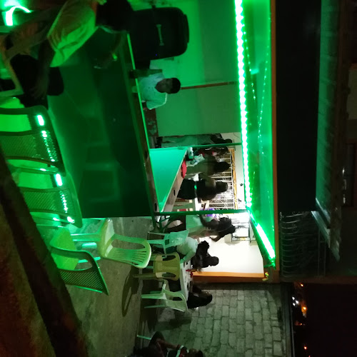 Opinii despre Camper Yull King în Esmeraldas - Gastronomía y hostelería