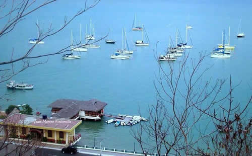 Comentarii opinii despre Puerto Amistad Marina