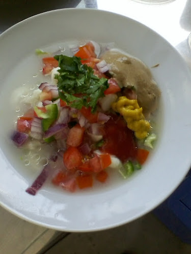 Municipalidad e/ Eloy Alfaro, y, Pasaje 070105