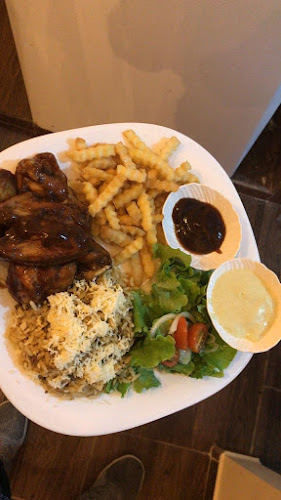 Opinii despre Kame House în El Carmen - Gastronomía y hostelería