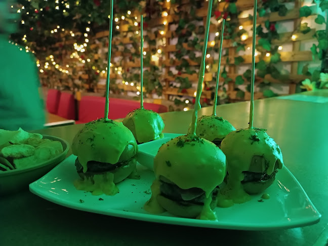 Geometría Moral, Ambato 180101