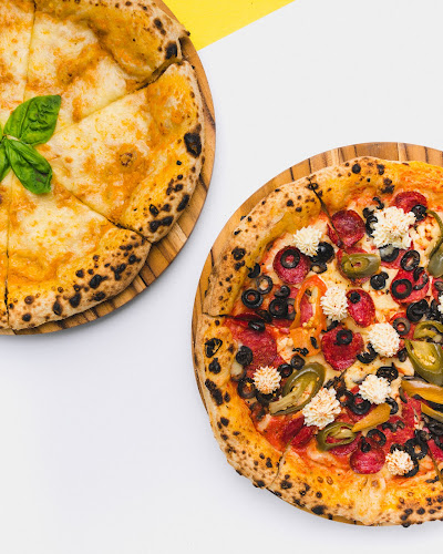 Pizza Libre Urdesa - Gastronomía y hostelería