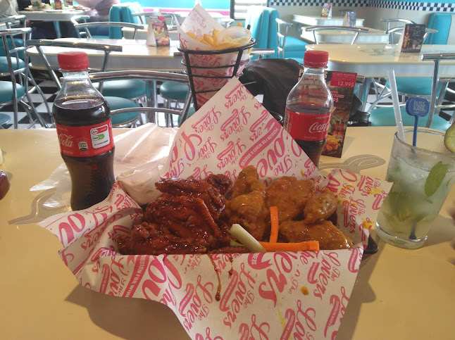 Opinii despre The Lovers în Quito - Gastronomía y hostelería