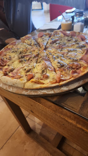 Pizzeria Salvatore - Sangolquí