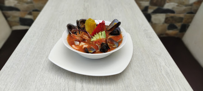 LA CASA VIEJA MARISQUERIA