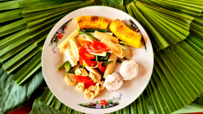 Comidas Típicas "Amarun Rumi" - Cotundo