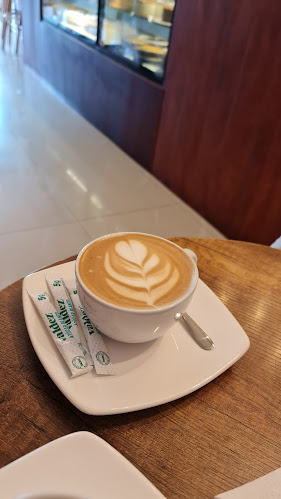 Opinii despre Cossiori Café - Pastelería în Velasco Ibarra - Gastronomía y hostelería