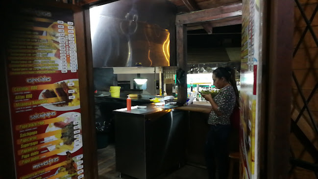 Opinii despre Las hamburguesas de la Plaza Roja în Puyo - Gastronomía y hostelería