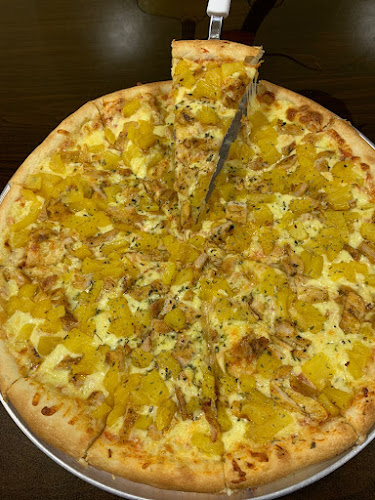 Opinii despre Mikey's Grill Carnes y Pizza în Latacunga - Gastronomía y hostelería