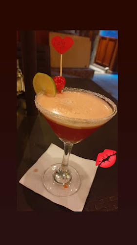 FIVES RESTOBAR - Otavalo