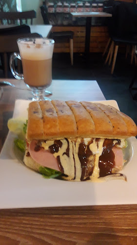 Comentarii opinii despre Bocas Cafe