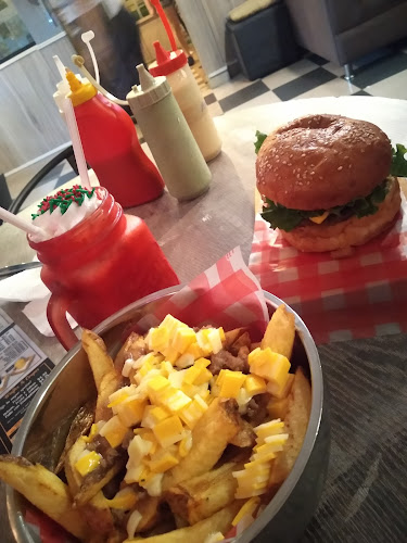 Perla RestoCafé - Gastronomía y hostelería