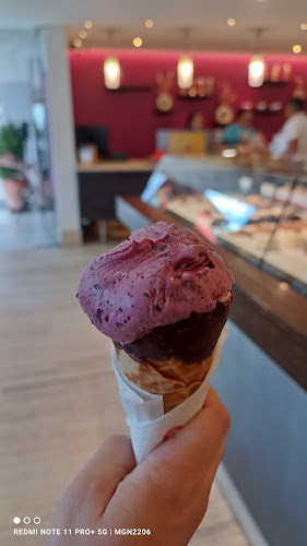 Av. Portugal E9-59 y, Quito 170135