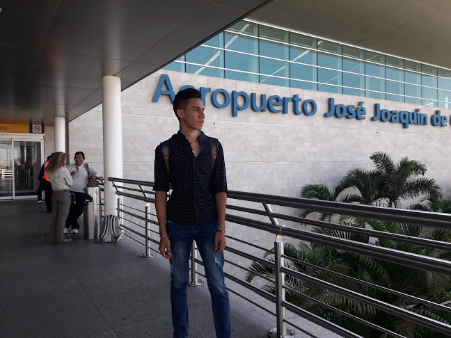 Opinii despre ALOHA Shawarma TIKI Drinks în Velasco Ibarra - Gastronomía y hostelería