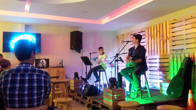 Comentarii opinii despre LA CAJA FAST FOOD