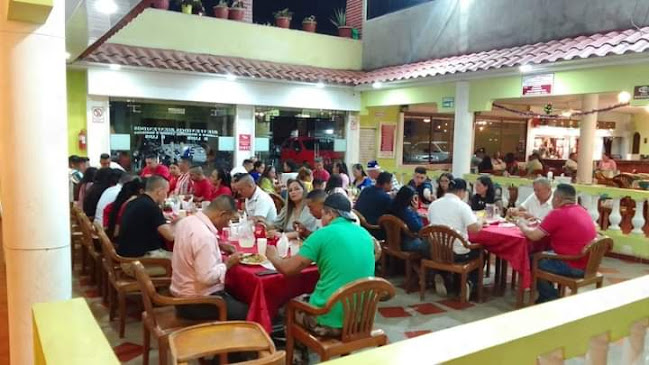 Carnes y Mariscos D'Luis - La Concordia