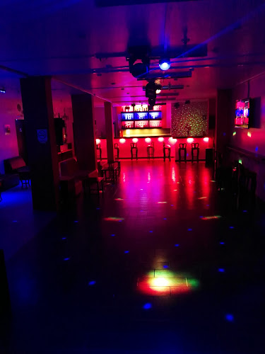 Opinii despre RÊVE DANCE CLUB DISCOTECA KARAOKE în Ibarra - Gastronomía y hostelería