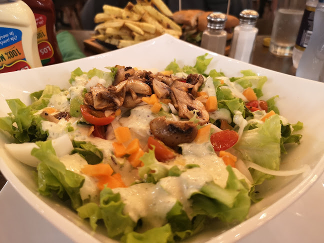 Simón 7-84 - Gastronomía y hostelería