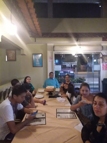 Carnes y Mariscos D'Luis - Gastronomía y hostelería