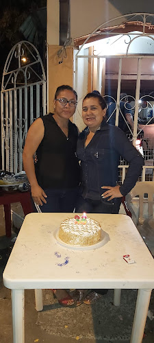 VCH4+6M4, Pedro Carbo, Milagro