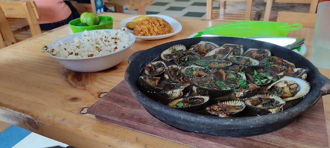 EL PUERTO MARISQUERÍA - Plaza de Ponchos Mariscos Almuerzos Desayunos Meriendas Ceviches Encebollados - Otavalo