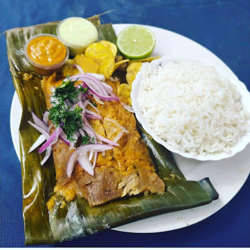 Patio de Comidas Abdón Calderón - Gastronomía y hostelería