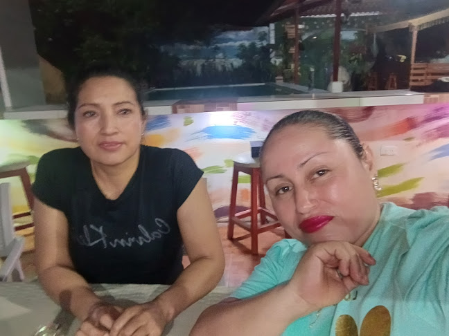 Opinii despre BAR&CAFETERÍA ALCATRAZ în Nueva Loja - Gastronomía y hostelería